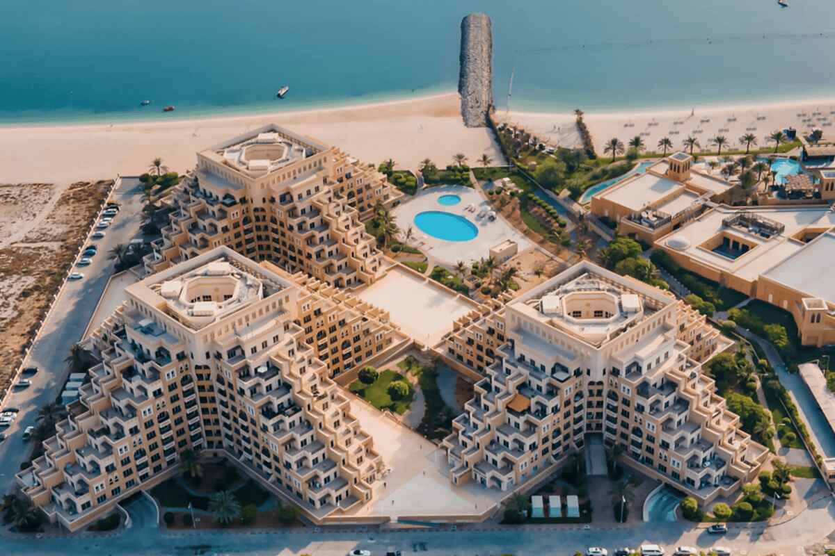 Investment in Dubai vs Ras Al Khaimah in 2026